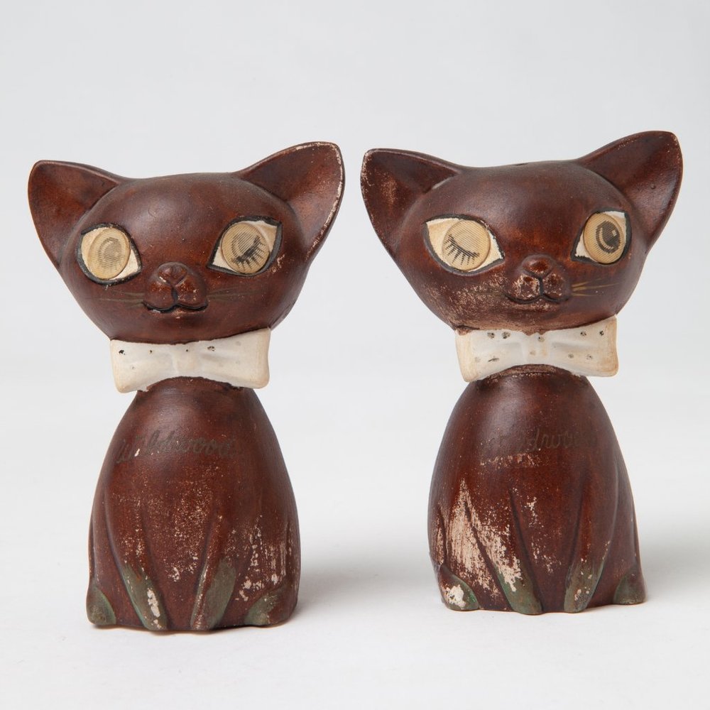 Vintage Winky Eye Kitty Cat Salt and Pepper Shakers Figurines Decor Rustic Worn